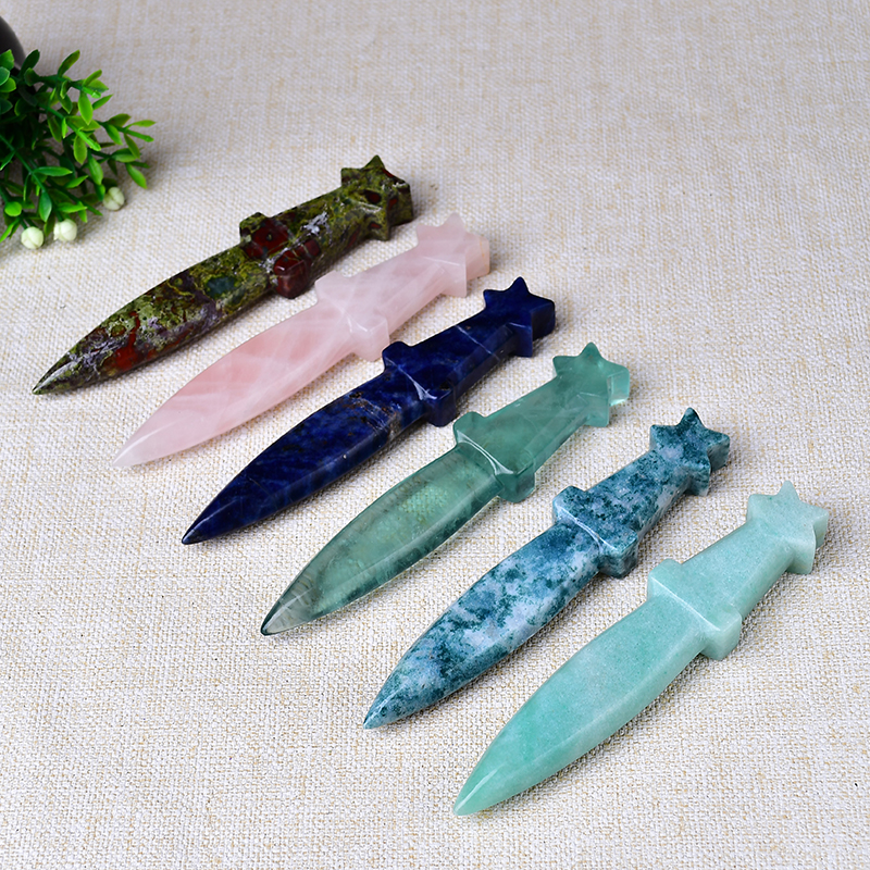 Natural Crystal Carved Witch's - Essential Gardening Tools 리뷰 및 가격